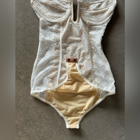 FOR LOVE AND LEMONS Everlasting Bustier Bodysuit Sz S - Picture 5 of 6